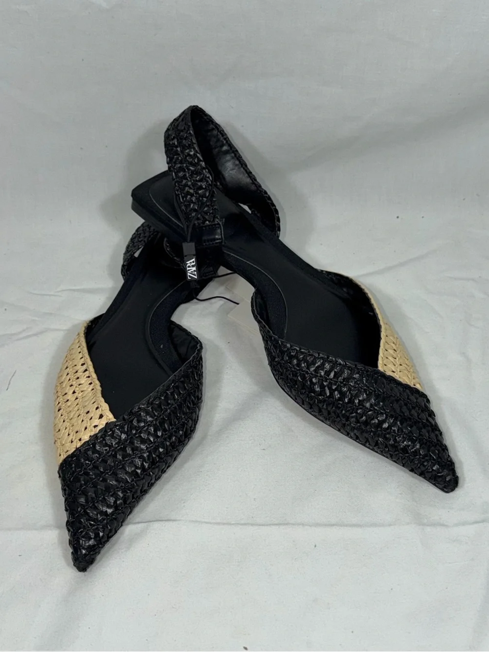Zara Woven Raffia Slingback Flats NWT Black Beige Pointed Toe Flat Sandal 39 8 - Picture 1 of 7